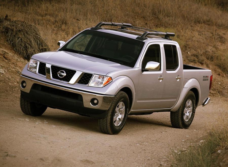  Nissan Frontier Crew Cab 2005 года  (фото 12 из 13)